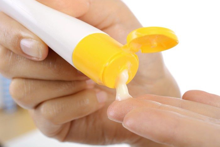 tattoo-entfernung-so-funktioniert-die-nachbehandlung