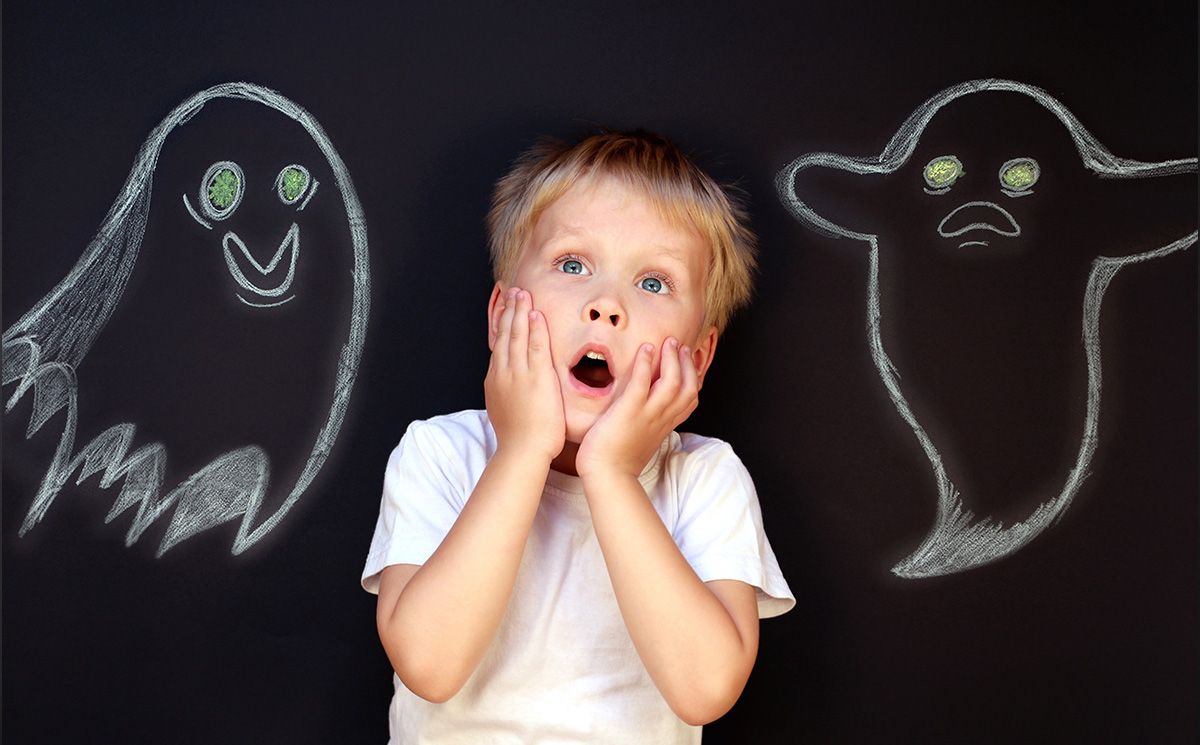 Korku Arasında Kalmak: Bilinmezliğin İçindeki Çocukluk