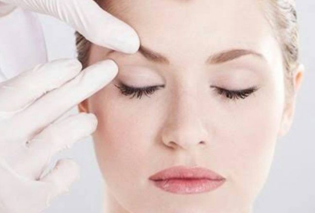 Okuloplasti (Göz Estetiği)