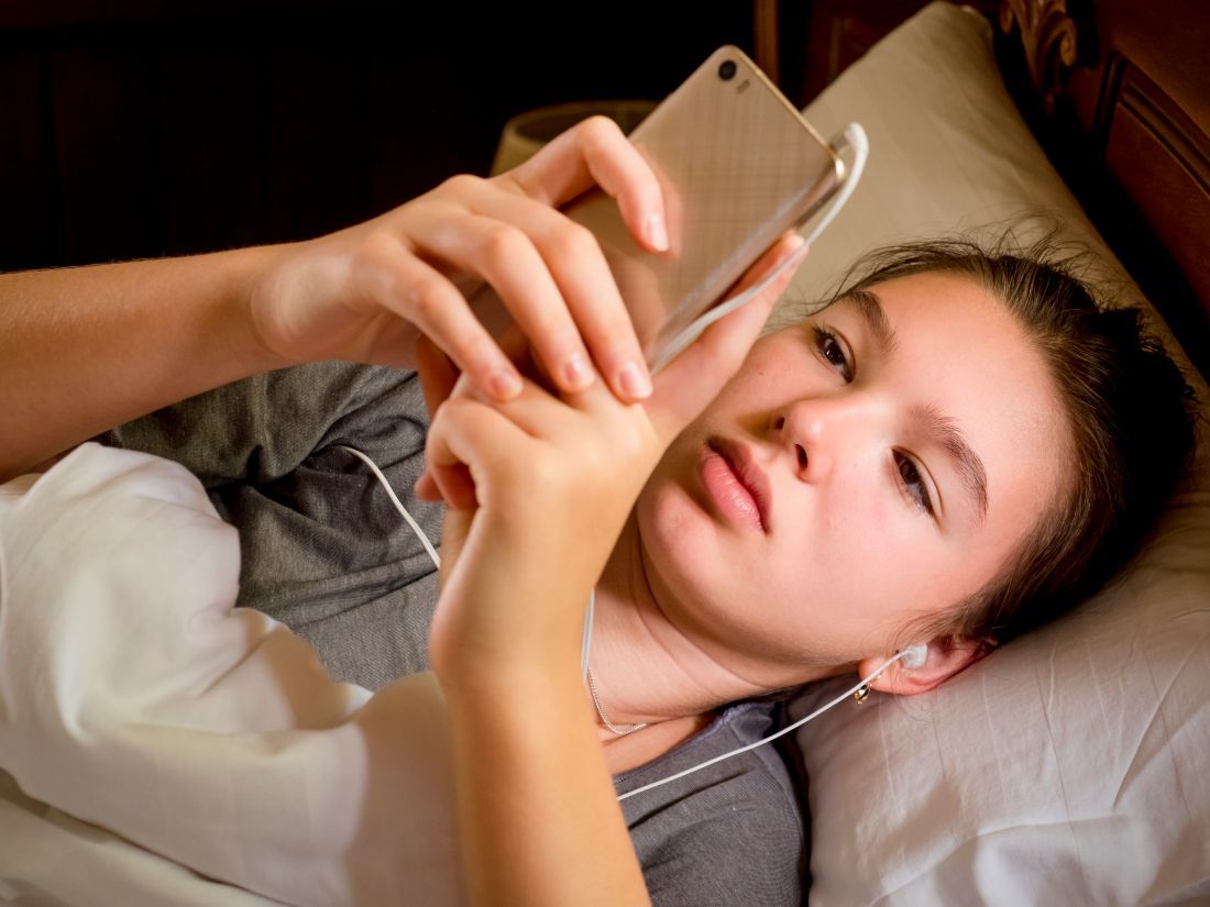 Cómo afectan las redes sociales al sueño