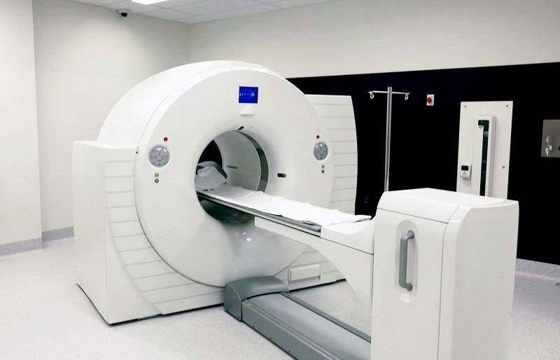 Resonancia magnética y metales en el cuerpo: ¿Se puede realizar?