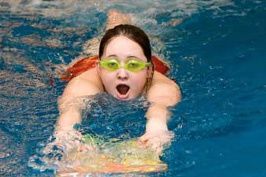 Gesundheitsbeschwerden im Bereich der Atemwege durch Schwimmen