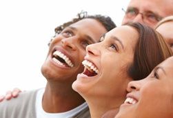 durchsichtige-zahnspange-brackets