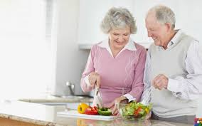 Yaşlılıkta Beslenme ve Beslenme Bozuklukları