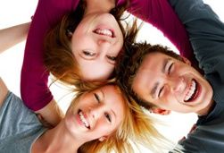 feste-zahnspange-kieferorthopaedische-behandlung