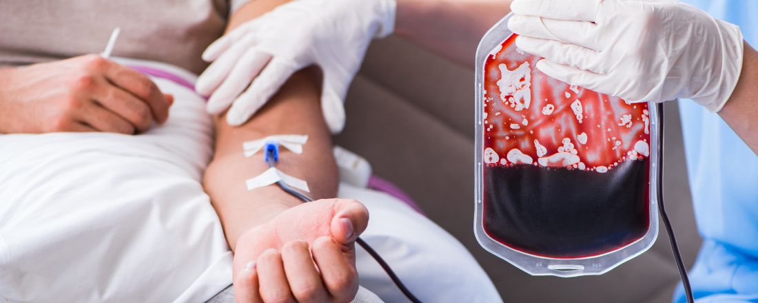persona fa trasfusione per anemia