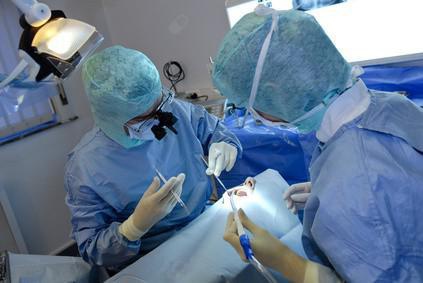 Dr. Marco Leone Dentista