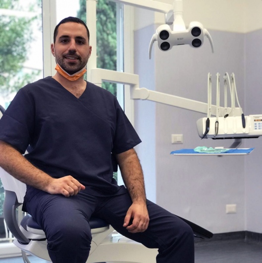 Dr. Roberto Fariello Dentista