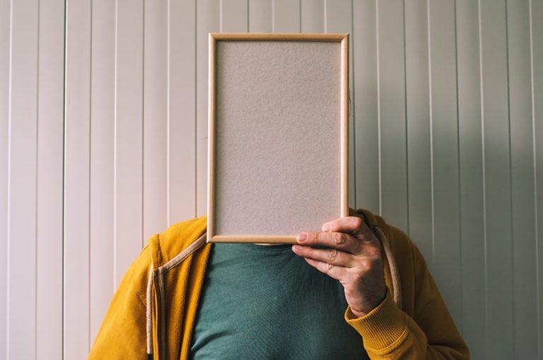 Dipendenza affettiva: cos'è e come uscirne?