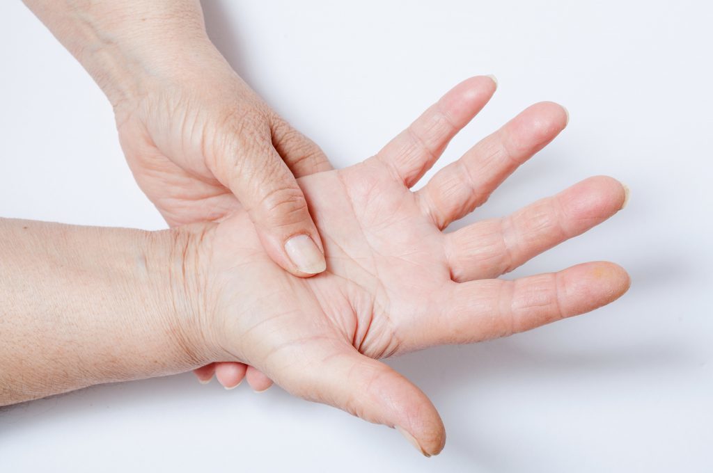 Le malattie autoimmuni nelle donne: perché hanno un'incidenza maggiore