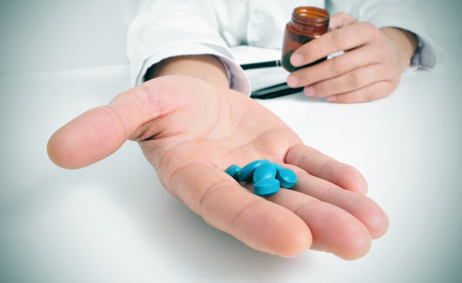 Viagra senza ricetta: ecco come funziona in Gran Bretagna e in Italia