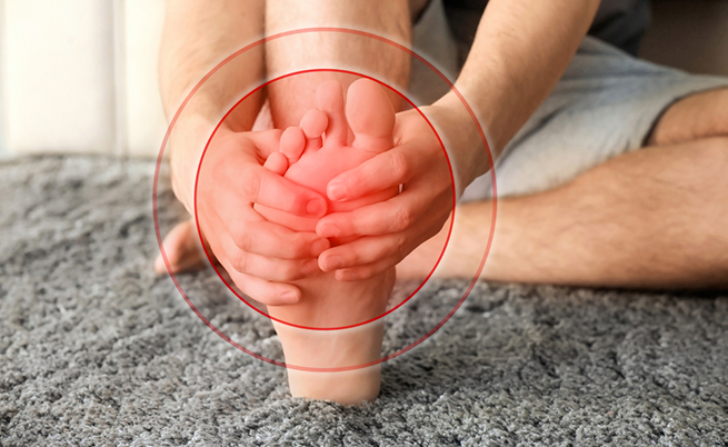 Bruciore ai piedi: cause e rimedi