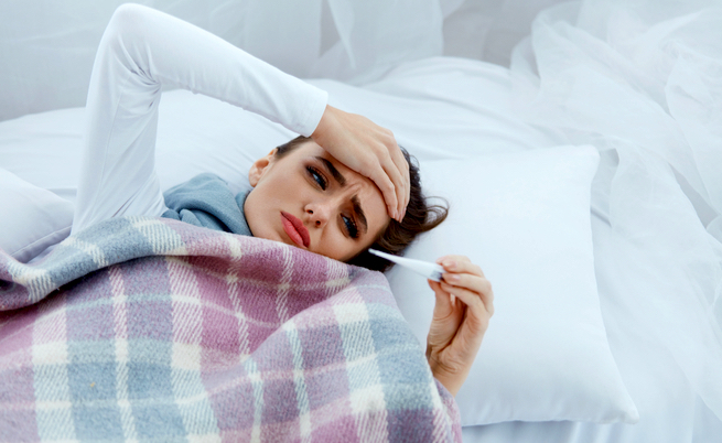 Come abbassare la febbre: cause e rimedi
