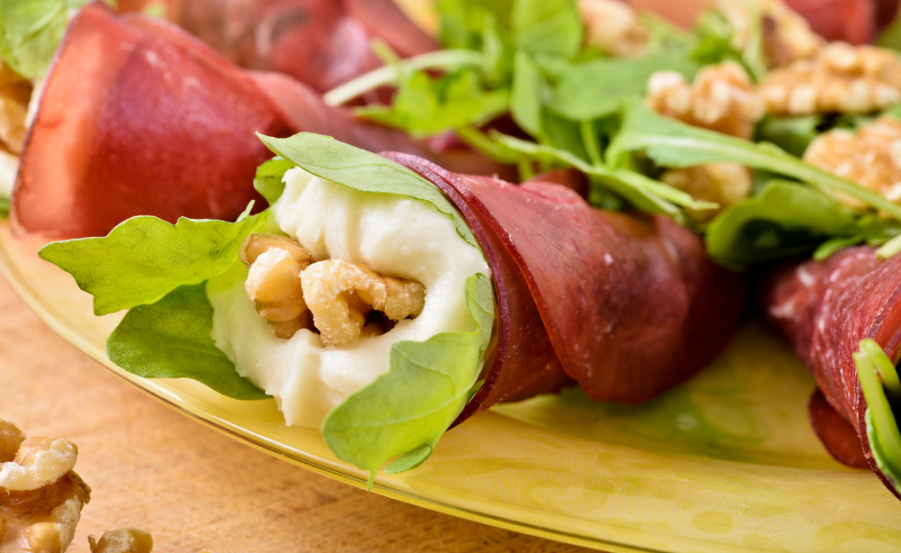 bresaola: ricetta con caprino e noci