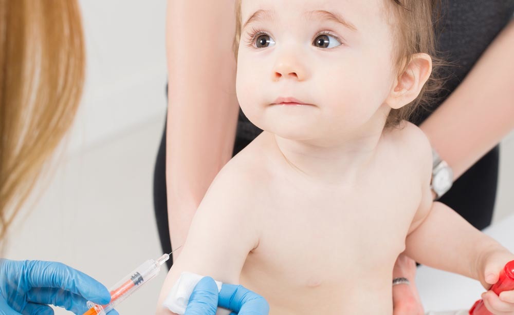 vaccini obbligatori: da oggi sono obbligatori