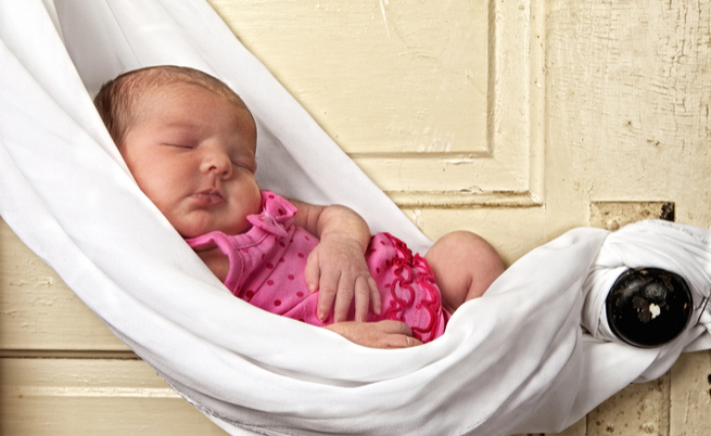 Fa dormire un neonato: alcuni consigli utili