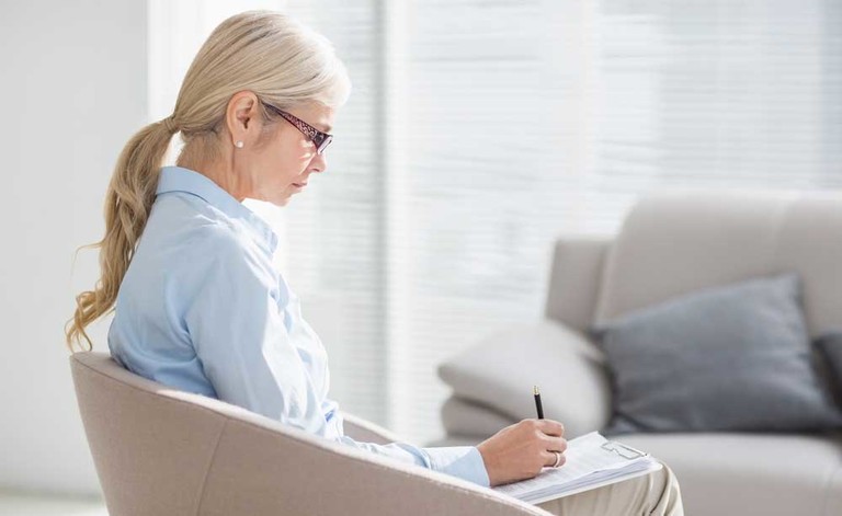 Anche i soggetti anziani possono trarre giovamento dalla psicoterapia, per combattere la depressione