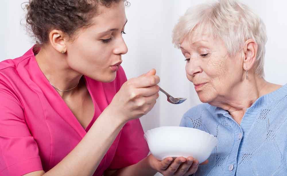 Anziano: le cause della perdita di peso