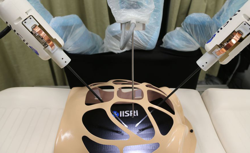 Robot: senso del tatto durante gli interventi