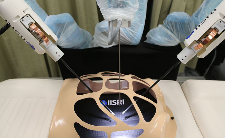 Robot: senso del tatto durante gli interventi