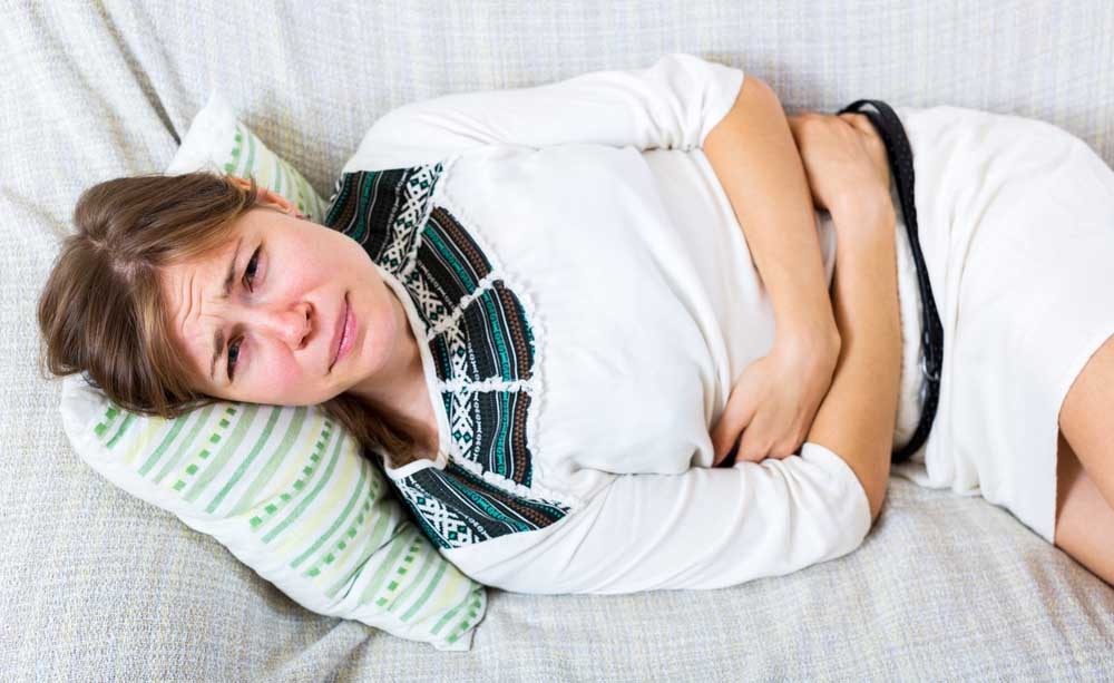 Costipazione: quali sono le cause e i cibi no