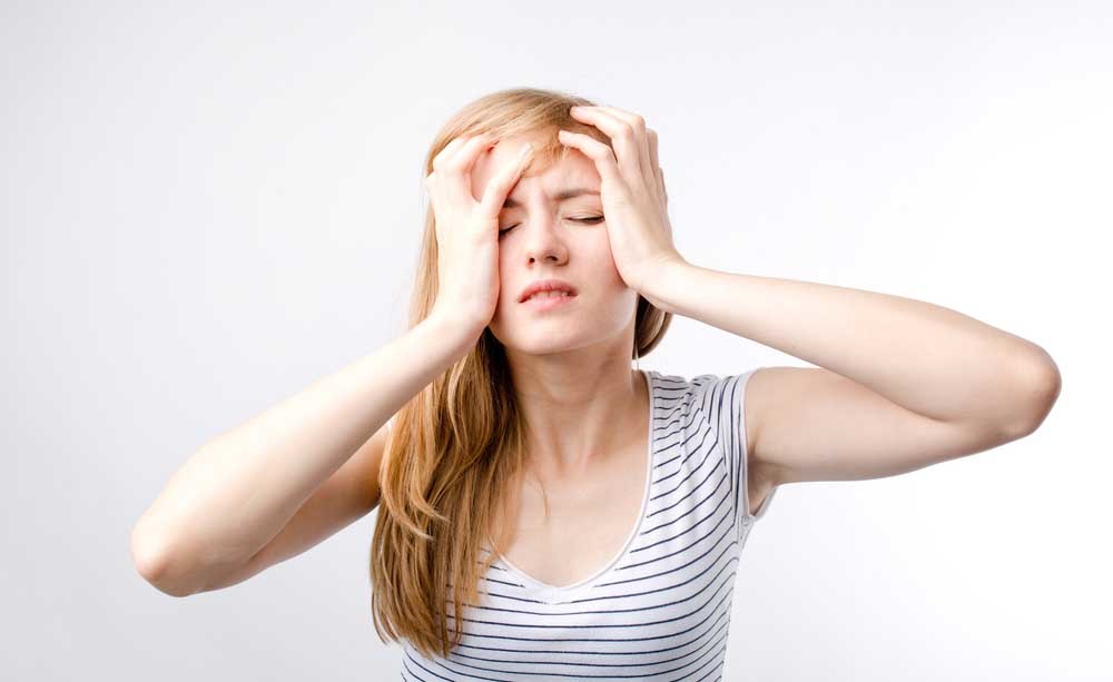 Mal di testa: i sintomi della cefalea a grappolo