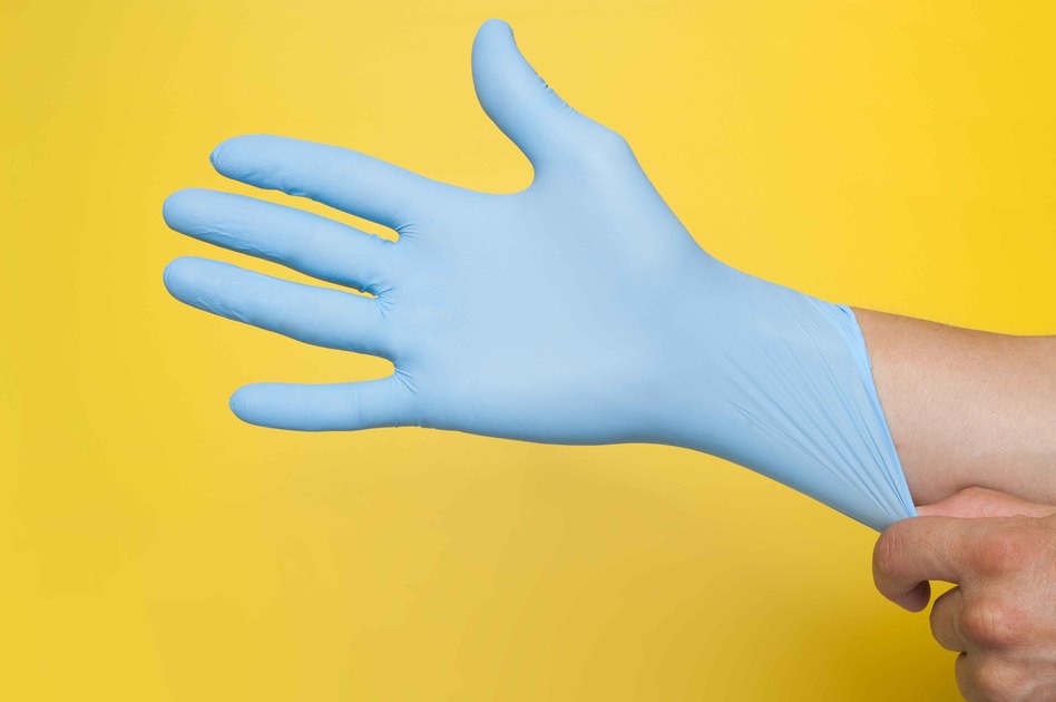 Guanti monouso Coronavirus: efficaci oppure no?