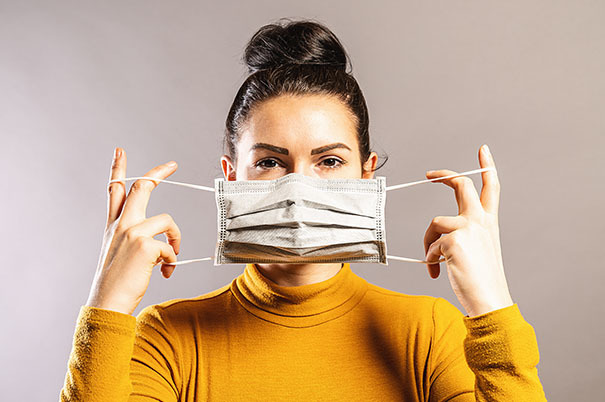 Mascherine: come indossarle, toglierle e gettarle