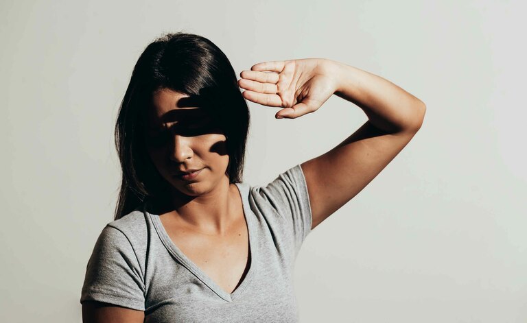 Fotofobia: Cause e Sintomi