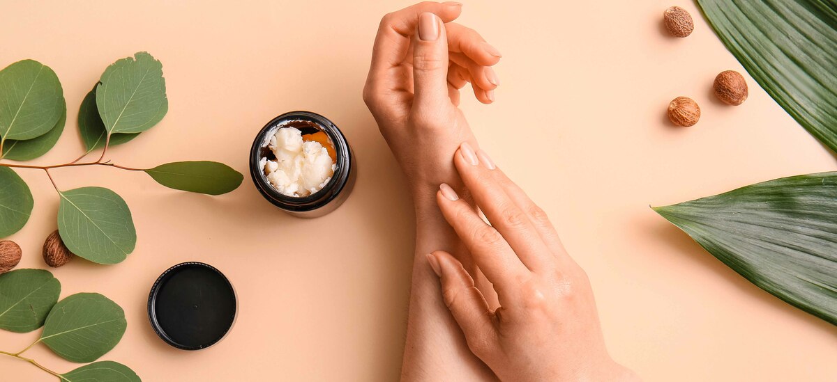 Unghie che si spezzano: cause e rimedi