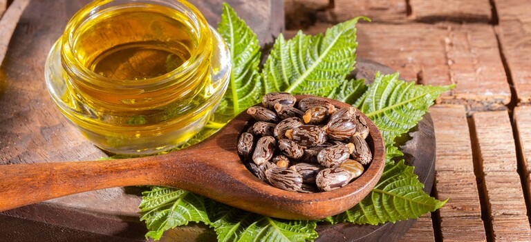 Olio di ricino per ciglia: funziona?