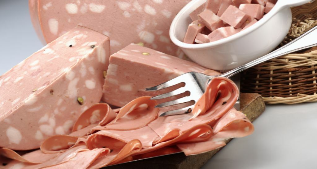 Mortadella in gravidanza: si può mangiare?