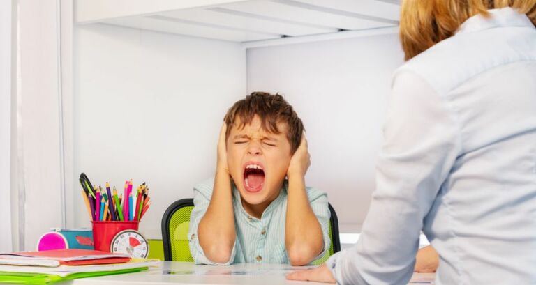 Bambini aggressivi: le cause e cosa fare