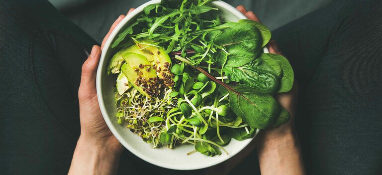 Scopriamo in cosa consiste una dieta vegana per dimagrire