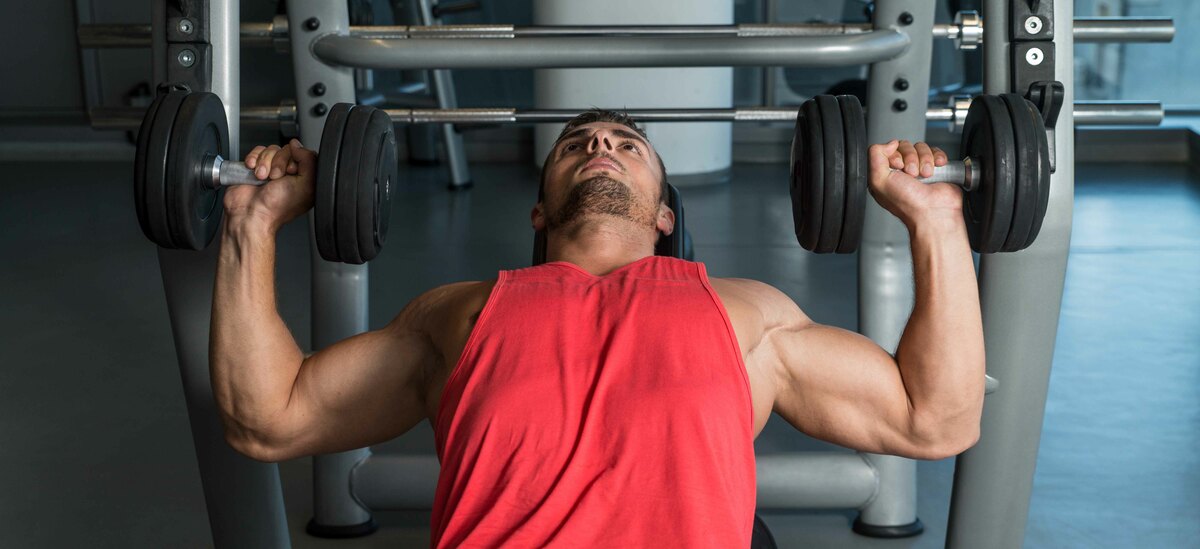 Ecco una lista di esercizi per le spalle