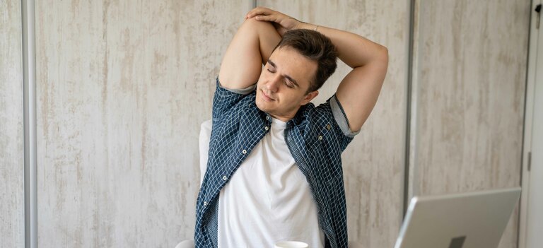 Ecco una serie di esercizi utili come stretching spalle