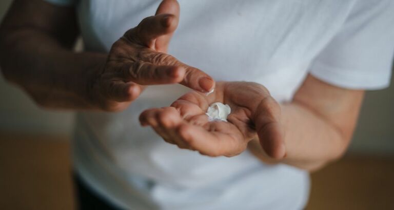 Mani rugose: come contrastarle?