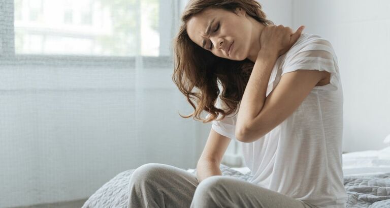 Dolore allo sternocleidomastoideo: sintomi, cause e cura