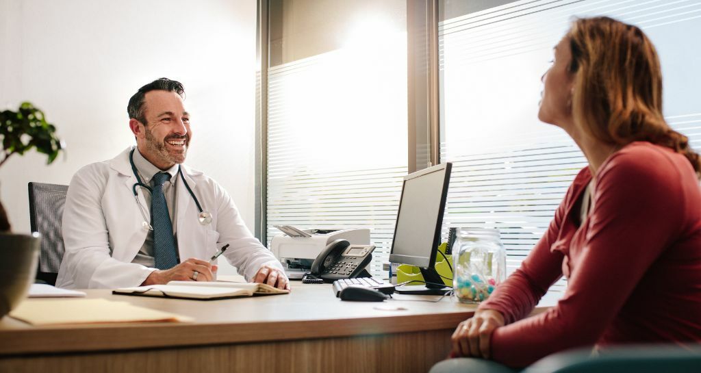 paziente parla con il medico