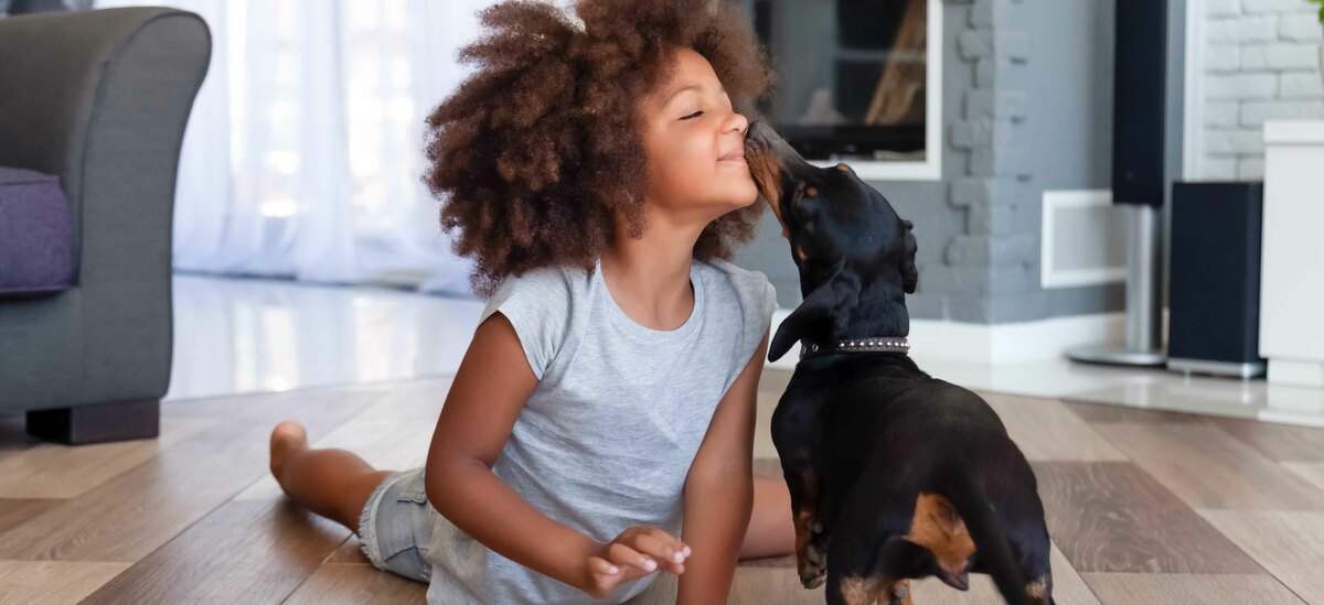 Scopriamo come insegnare al proprio figlio ad amare gli animali