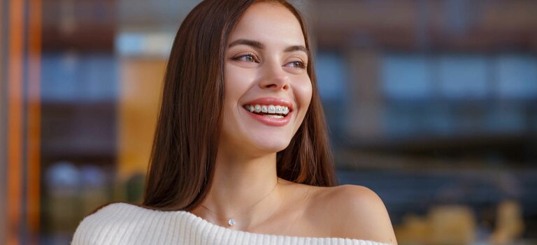 Scopriamo quanto costa un apparecchio per i denti