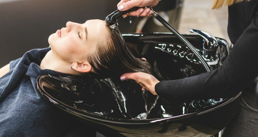 Stiratura ai capelli: cosa sapere?