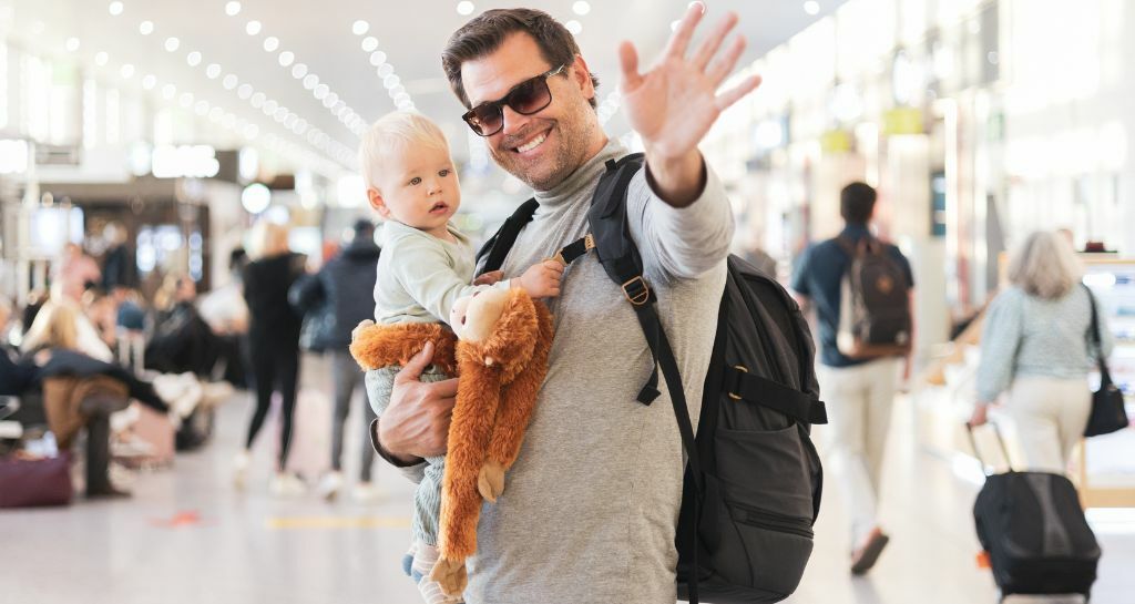 Si può viaggiare con un neonato in aereo? Scoprilo qui