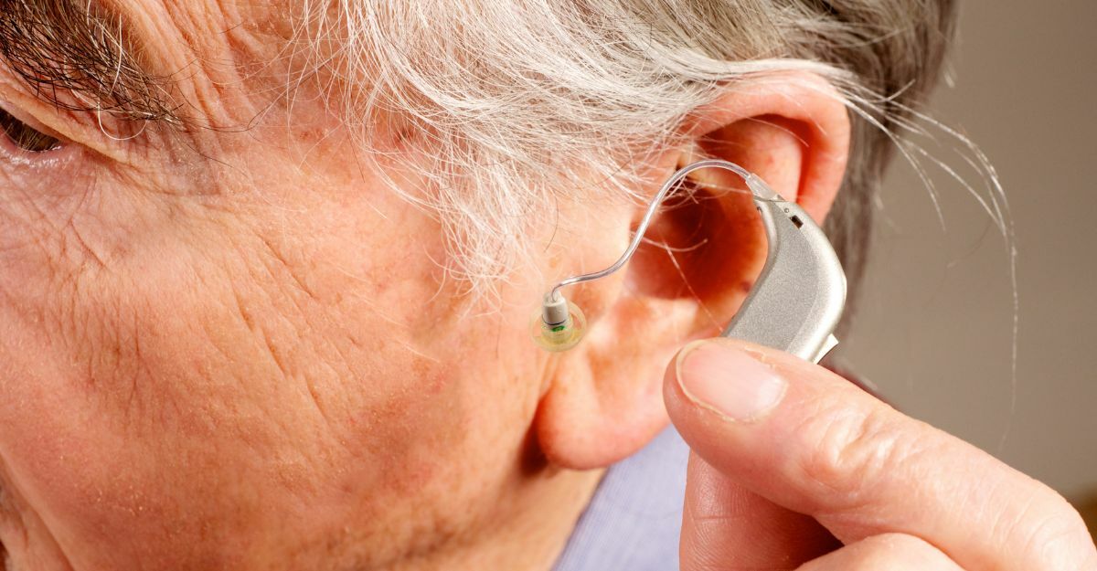 scopri come l'apparecchio acustico può ritardare la demenza