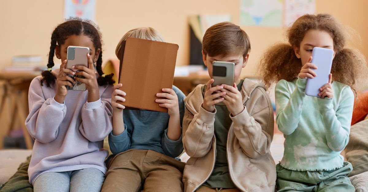 scopri le 10 regole per la salute digitale delle famiglie