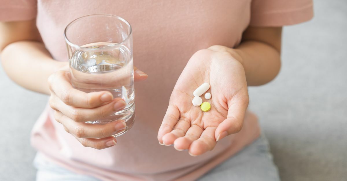 donna prende farmaci in allattamento