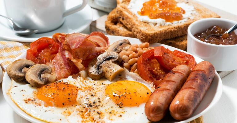 scopri la colazione inglese