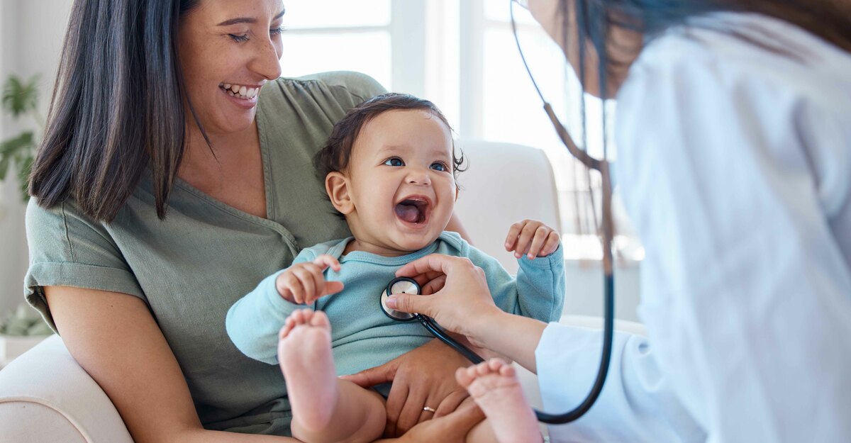 Scopriamo cosa fare per trattare le feci con muco nel neonato