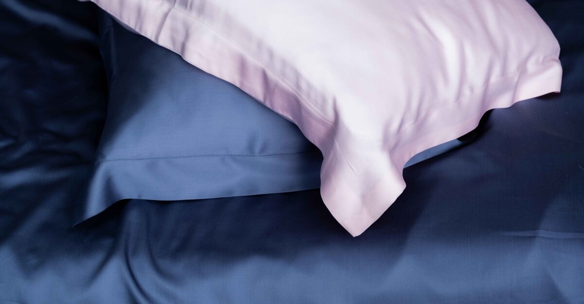 Federe in seta rosa e blu