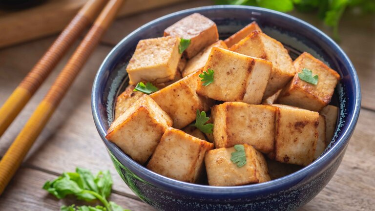 Una ciotola di tofu